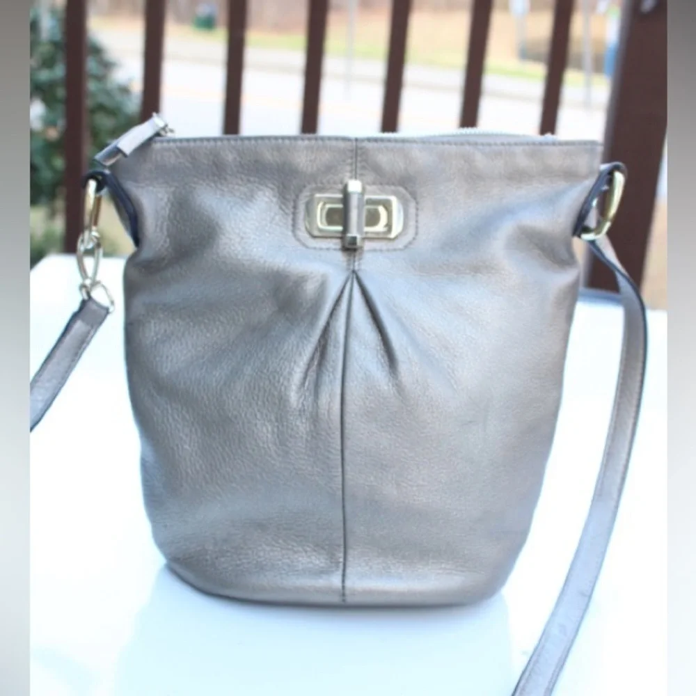 B. Makowsky bucket cross body bag